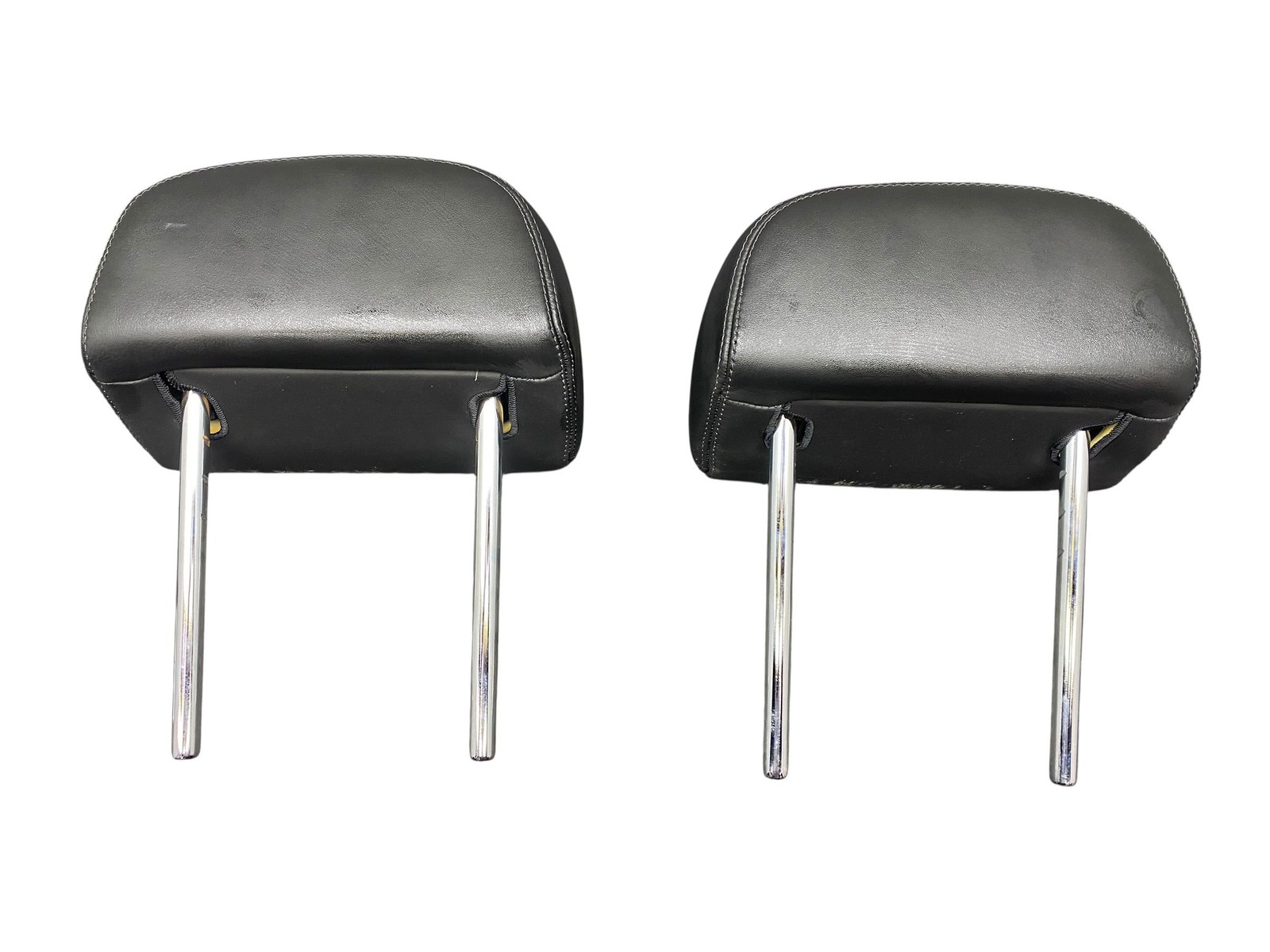 2013-2019 BENTLEY FLYING SPUR 4W 223B REAR RIGHT & LEFT SEAT HEADREST SET (2)