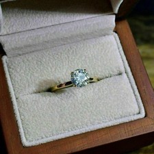 Anello di Fidanzamento Solitario Diamante Taglio Tondo 1,30Ct Finitura Oro Giallo 14k Misura P