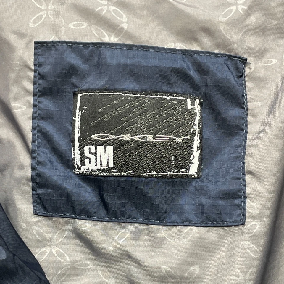 OAKLEY Mens S Hooded Puffer Jacket Navy Nylon Insulated Zip Front 40" Chest - Image 3 of 4