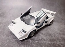 1/18 AUTOart Lamborghini Countach White AUTOart Lamborghini Countach 5000S White