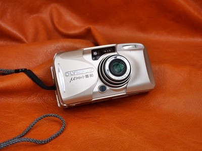 #3621 Olympus Mju III 80 (Zoom 80) analoge Kompaktkamera 35 mm