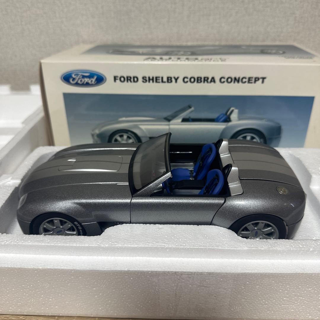 AUTOart Ford Shelby Cobra Concept 1/18 Minicar