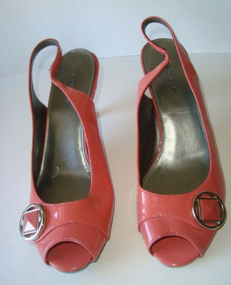 Adorable Predictions Peep Toe Slingback Heels size 8.5 M Gorgeous Shoes