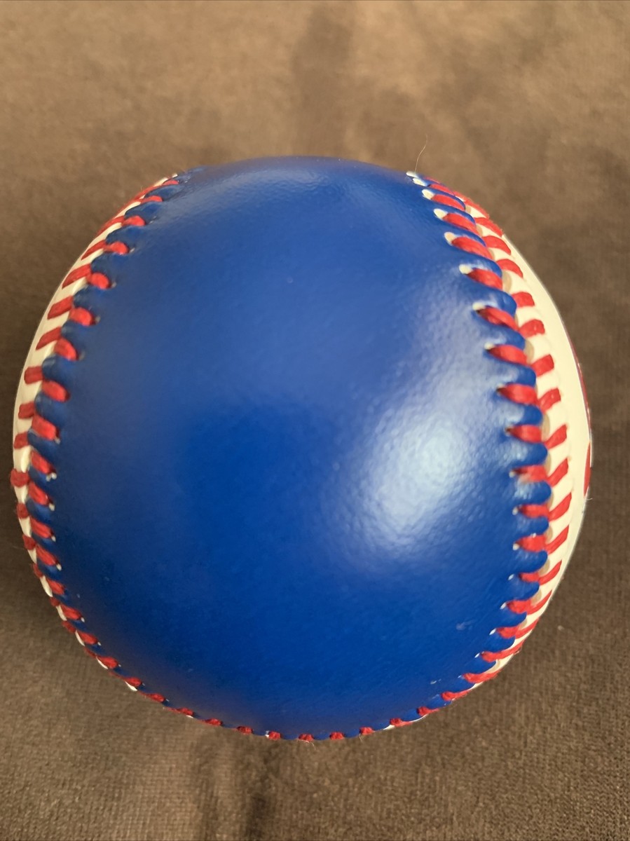 MICKEY MOUSE WALT DISNEY ATHLETICS BASEBALL FOTOBALL GIFT SHOP