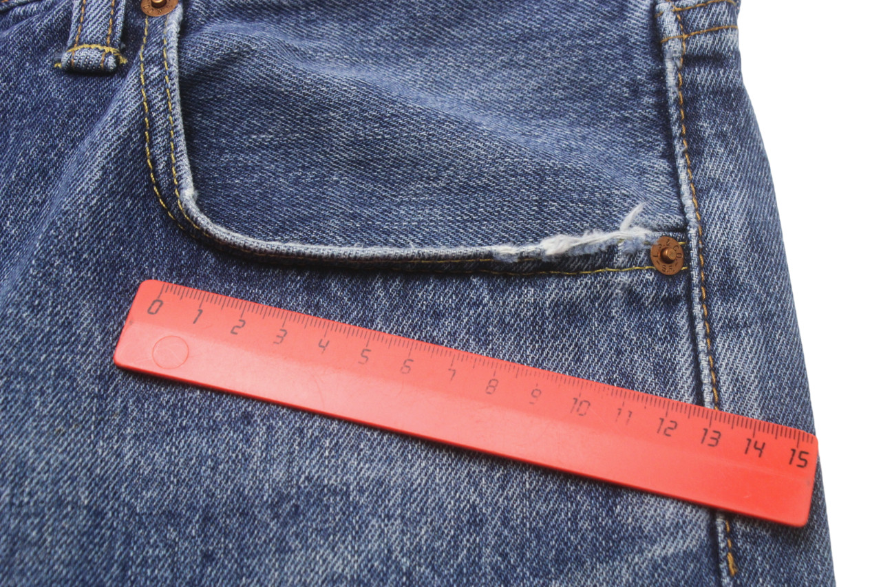 Levi's 501 Jeans Mens W38/L34 Straight Fit Button Fly Fade Effect Blue Denim thumbnail 11