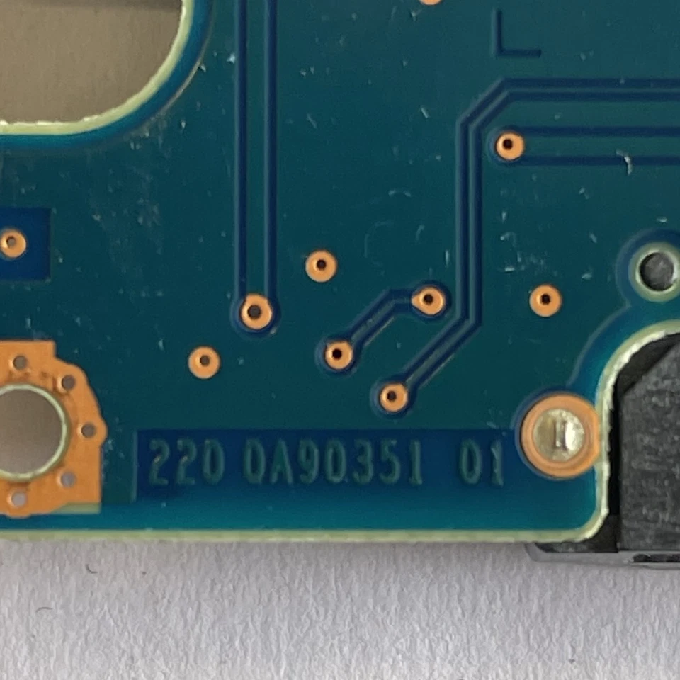 Hitachi Z7K500-500 2.5" SATA HDD PCB A A910 A/A HTS725050A7E630 220 0A90351 01 - Image 2 of 4