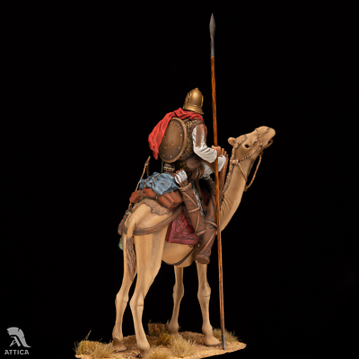 Jouet en étain peint Dragonarium romain 54 mm soldat en