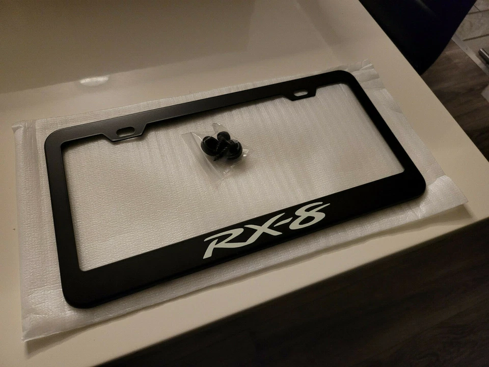 Marco de matrícula de acero inoxidable brillante Mazda RX8 con tornillos/tapas Foto 2 de 4