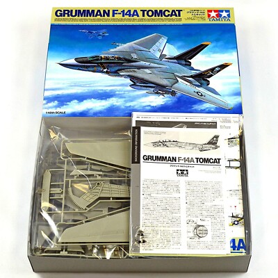 Tamiya 61114 Aircraft Kit U.S Navy Grumman F-14A Tomcat Fighter 1