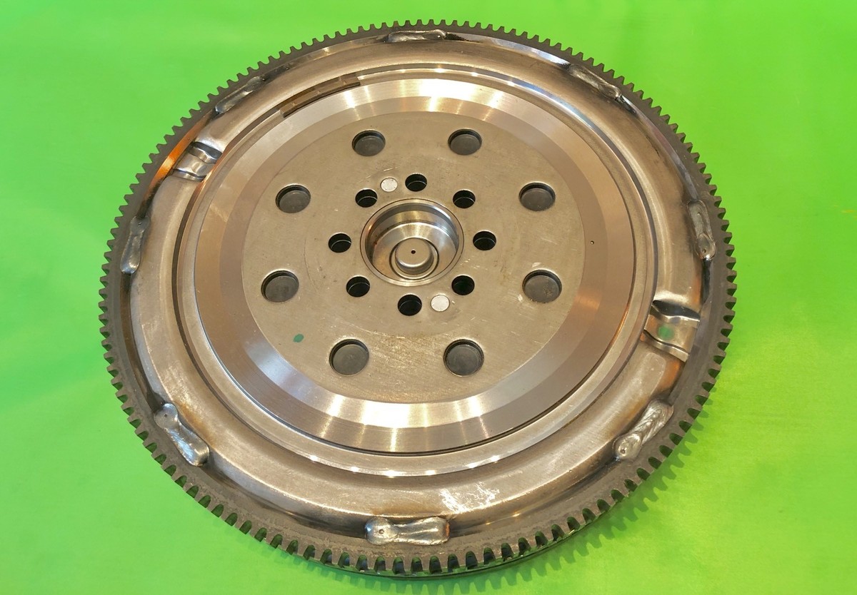 OEM Audi S4 B5 A6 C5 2.7 Engine Flywheel Dual Mass DMF Part