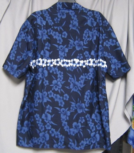 Mens Kennington XL Hawaiian Shirt Dark Blue with Tropical Flowers - Picture 2 of 5