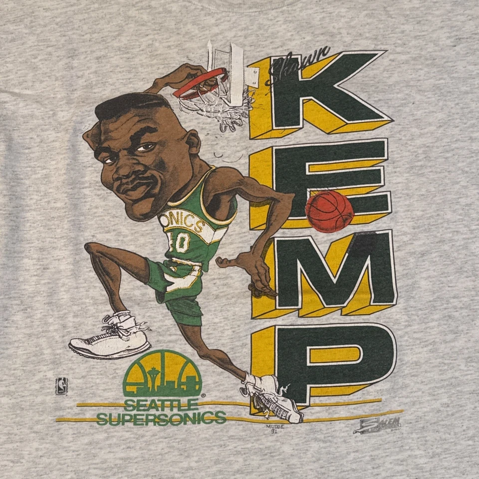 RARO! Camisa Caricatura Vintage Años 90 NBA Salem Shawn Kemp Seattle Supersonics Talla M Foto 2 de 4