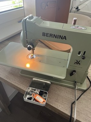 Bernina Portable 121 VM Nähmaschine   Motor läuft, näht nicht