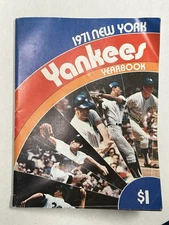 Original 1971 NY Yankees Official Baseball Yearbook (roster as of April 13)