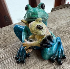 Frog Figurine Mother & Baby Tree Frogs Blue & Tan Colors