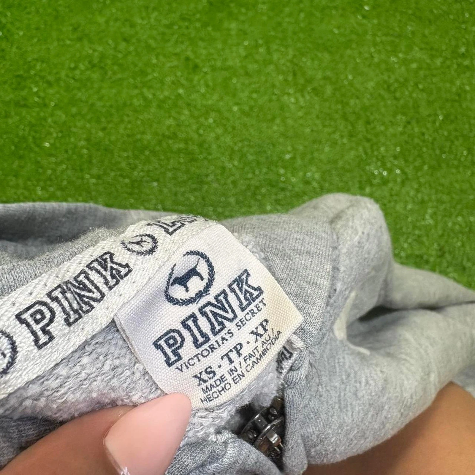 UNDERCOVER Victorias Secret ROSA Felpa con Cappuccio Zip Y2K Cane Grigio Giacca Retrò Taglia XS Retrò