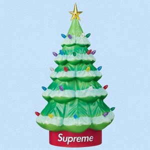 Supreme 15″ Holiday Tree Supreme 15