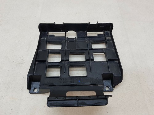 AUDI A3 8P 8P7 08-13 ECU HALTER HALTER 8P0906131A