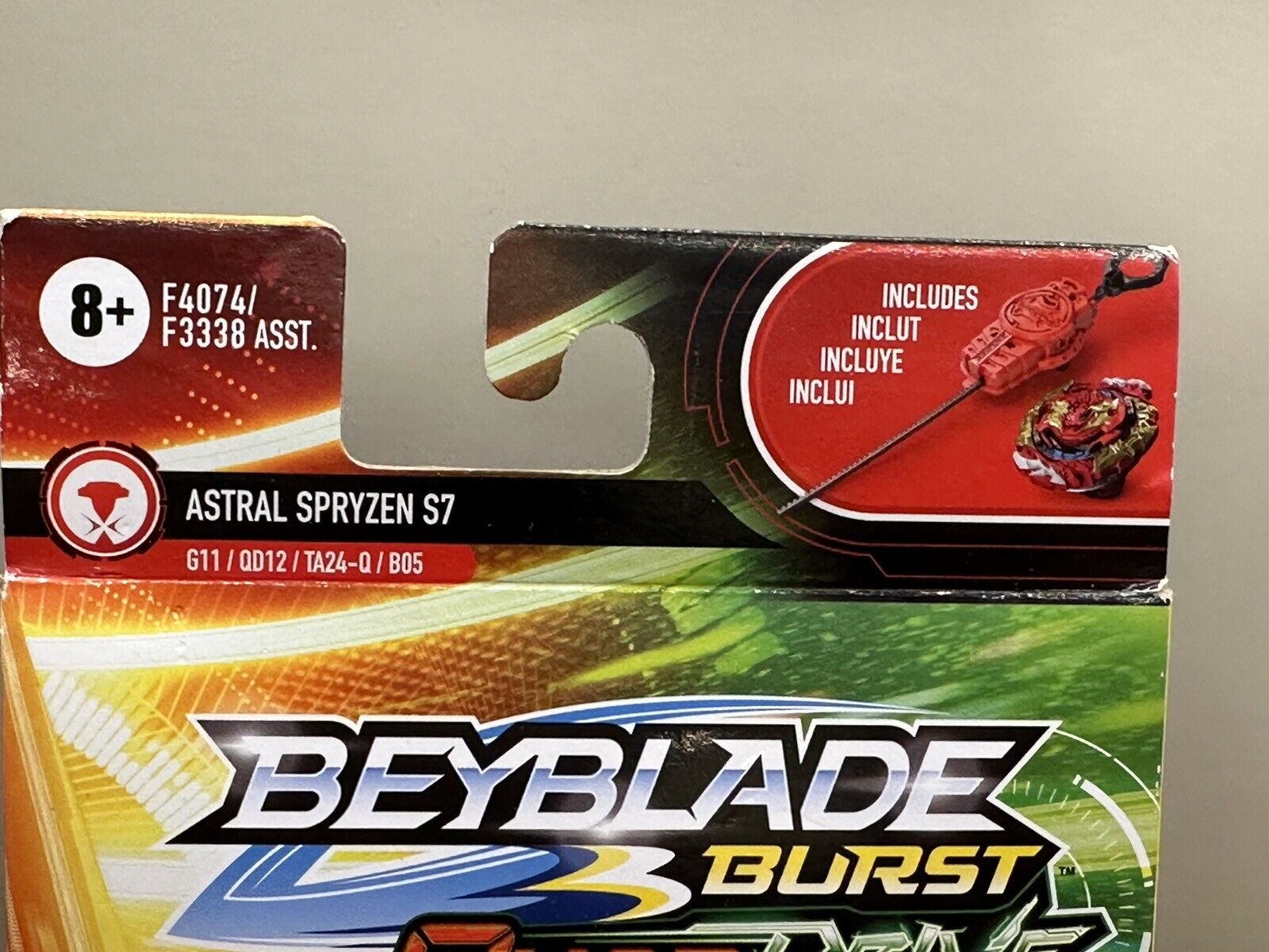 Pião Beyblade Com Lançador Burst 4 Em 1 Quad Drive Astral