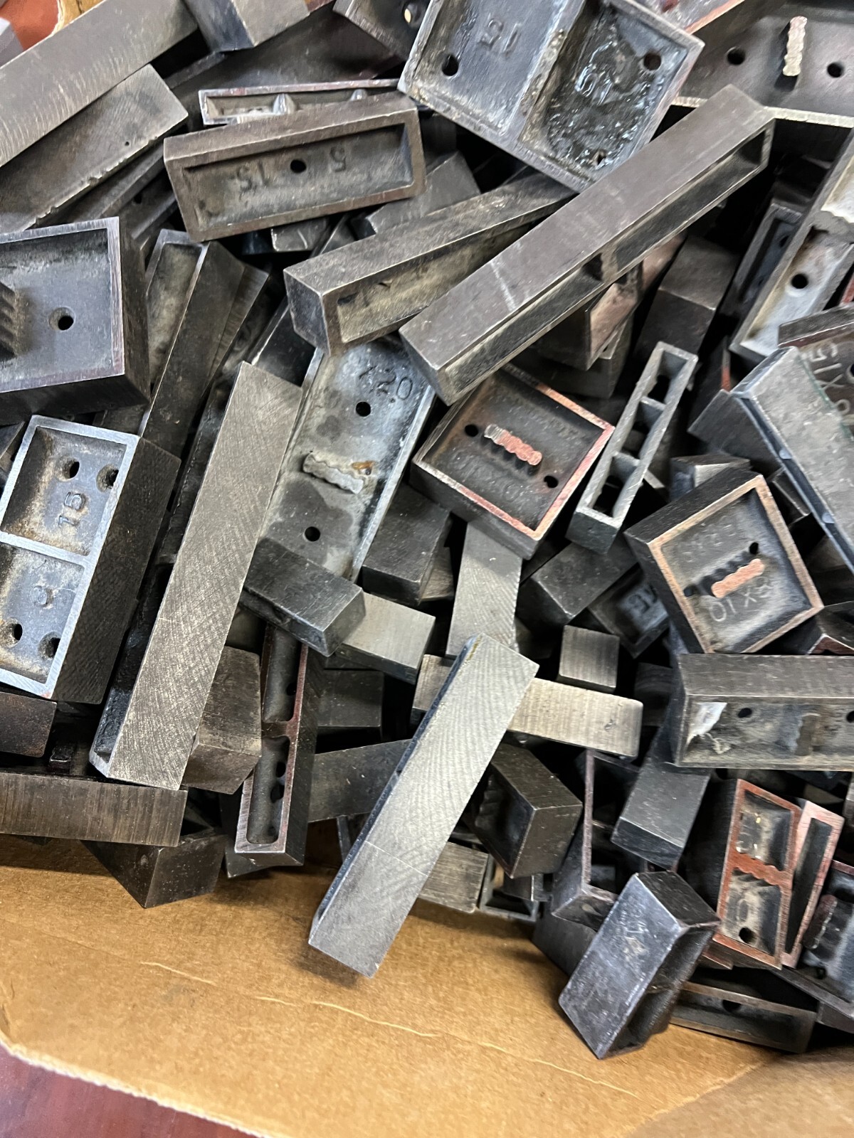 PRINTING PRESS METAL FURNITURE LETTER PRESS NICE VARIOUS 33.5 LB