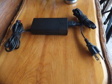 Targus Universal Laptop Charger Power Adapter No. APA31US - 19.5V 90W Max