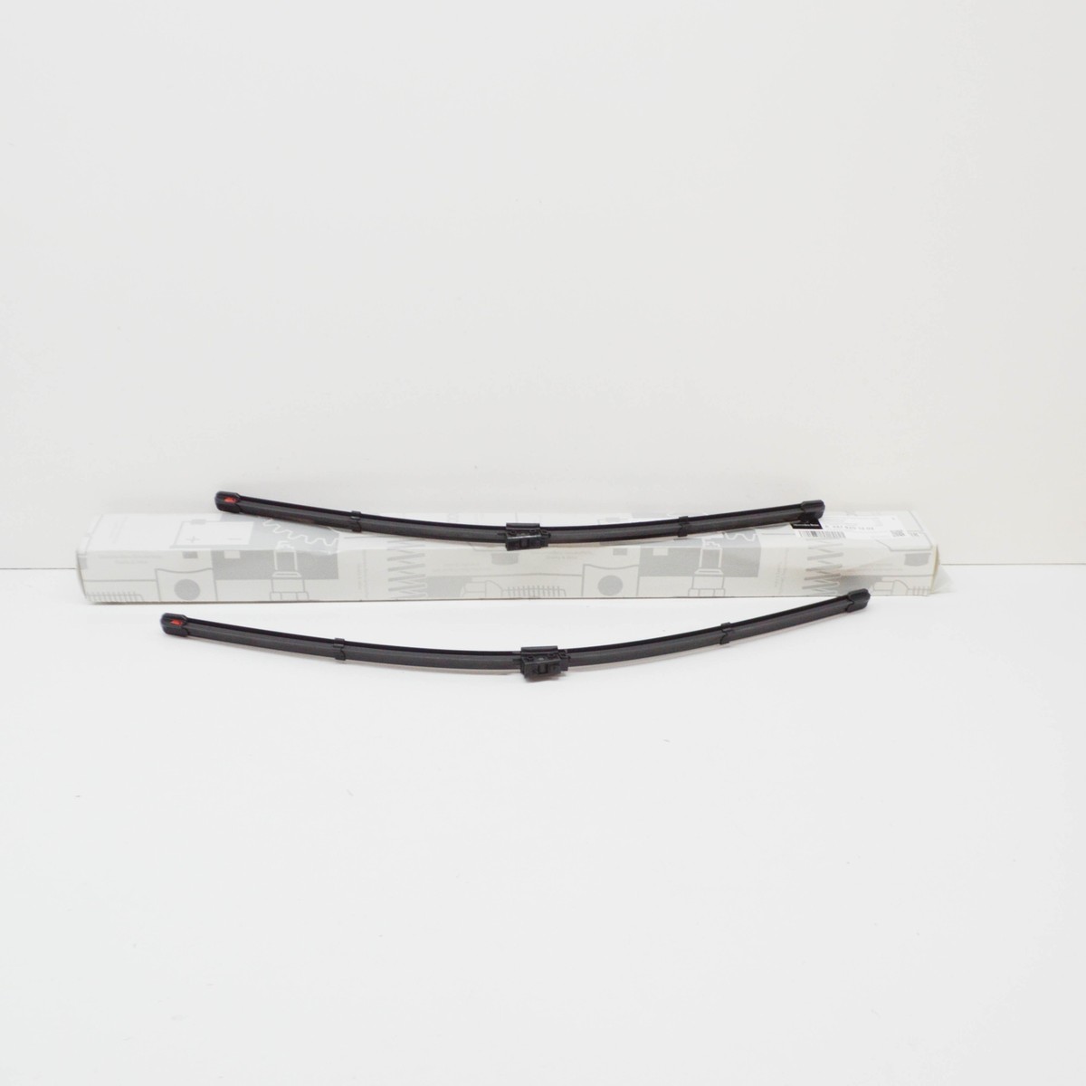 New MERCEDES-BENZ GLB X247 Front Wiper Blade Set LHD A2478201202