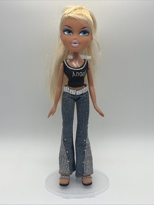 2006 MGA Bratz Forever Diamondz Cloe Glamour Fashion Doll Beautiful Condition