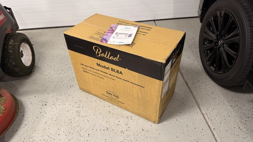 Baby Lock ballad BLBA SEWING MACHINE NEW IN BOX - Image 2 of 4