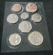 2025 Royal Mint Definitive BUNC 8 Coin Set From 1p to £2 -  In stock