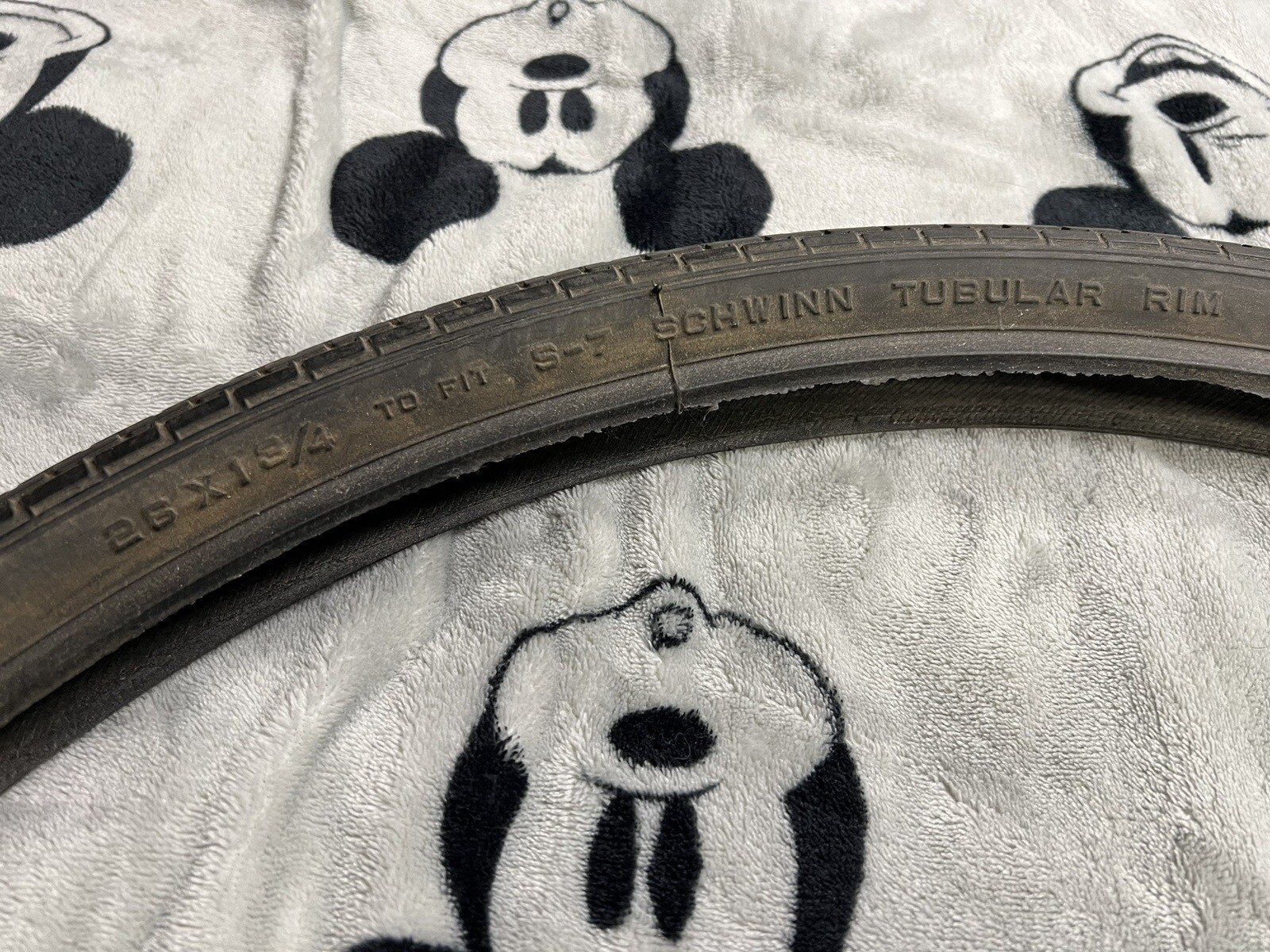 Schwinn Westwind 26 x 13/4 NOS Blackwall Bicycle Tire for Stingray USA Made eBay