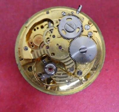 Vintage mathey-tissot 555  Cal 717 watch Movement 17Jewels Voll Working (M15)