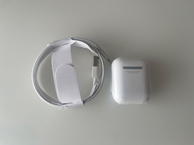 Original Genuine Apple AirPods 2nd Generation - A2032 Earbuds | eBay
