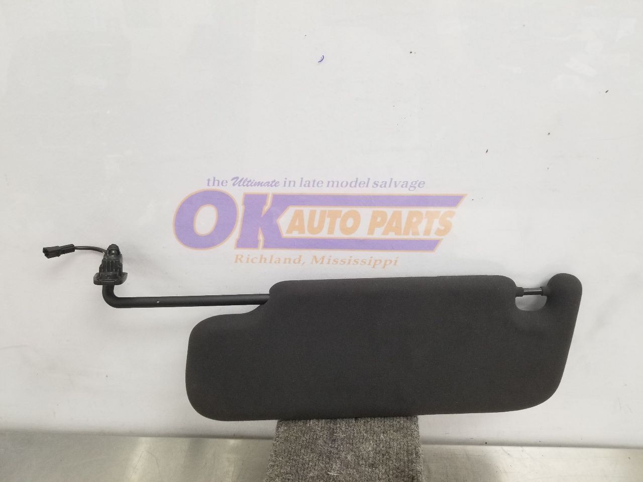 Maserati Levante Right Sun visor Black