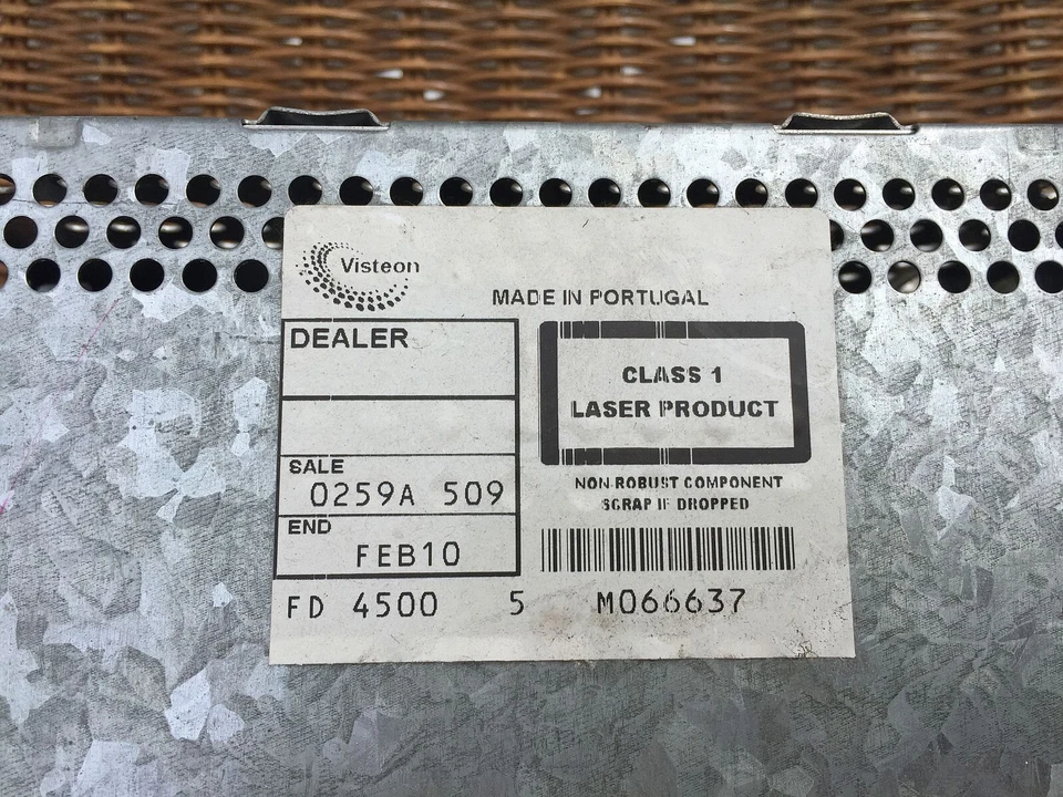 Autoradio FORD Model b3 low cd Ottime Condizioni Da Testare!! - Immagine 3 di 4