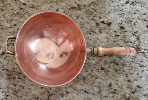 Vintage solid copper pot Korea 8.3/4 inches Wide 17 inches Long - Picture 8 of 9