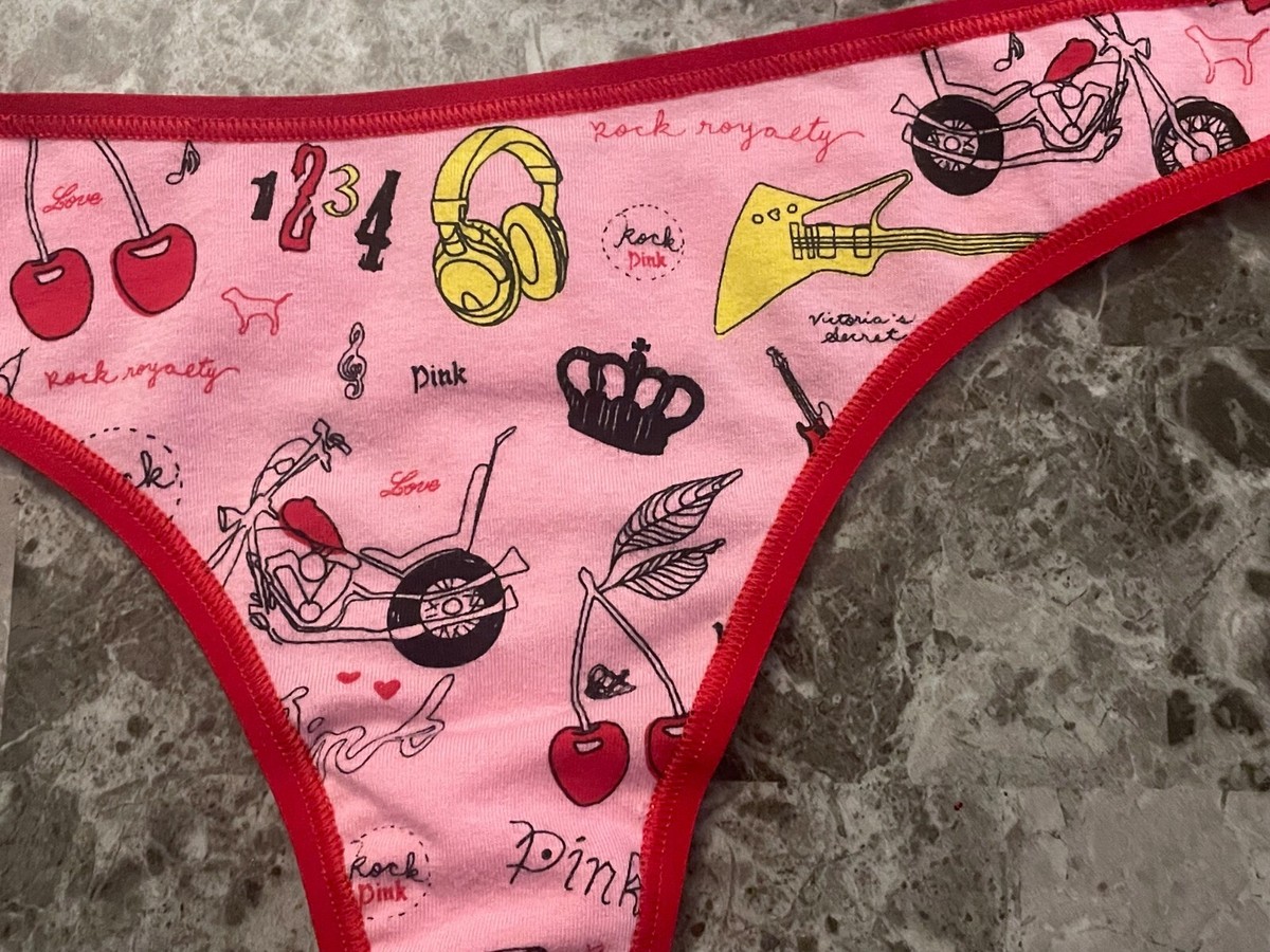 ☆Victoria's secret 最新ピンクストライプロゴラップタオル☆ Amazon.com: Victoria's Secret Rhinestone Logo Cotton Shine