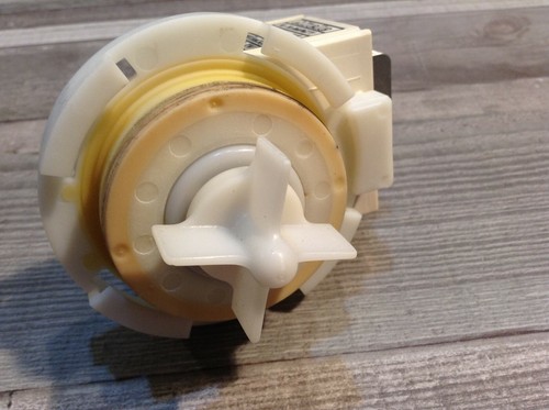 Miele Spülmaschine Original Pumpe DPS 25-318   Nr. 06696271 - 06696272   30 W