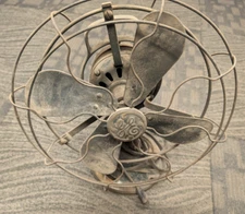 Vintage General Eletric Fan With Oscillating function