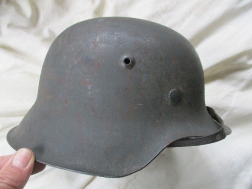 ORIGINAL genuine WW2 GERMAN WH ARMY m42 HELMET HKP62 4257 = 1944 & CHIN STRAP - Picture 5 of 24