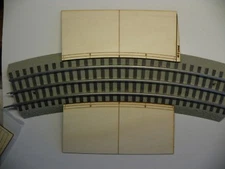 RR X Crossing RAMPS for Lionel O Fastracks 36" curve, laser engraved board/bolt