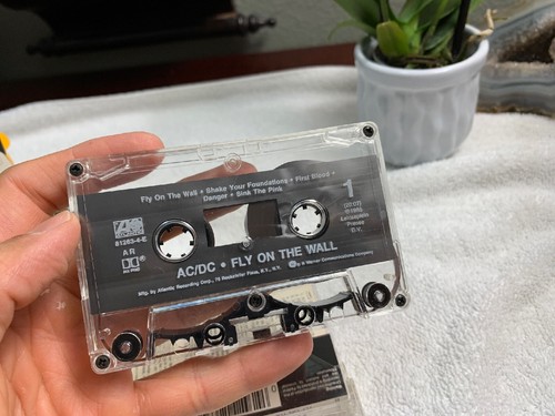 AC/DC Fly On The Wall Cassette Tape Works Great RARE - Picture 6 of 6