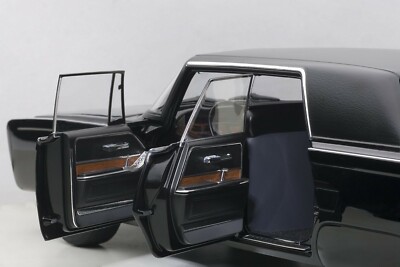 AUTOart 1:18 Black Beauty Green Hornet Diecast Vehicle - 71546 for