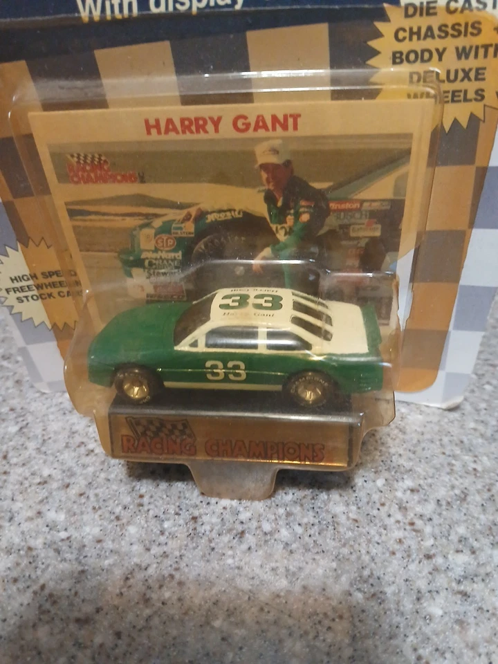 Racing Champions Stock Car/Cartão de Colecionadores com Suporte de Exibição Harry Gant #33 - Imagem 2 de 4