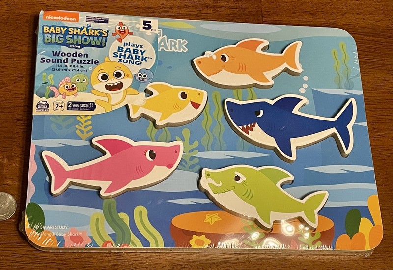 Pinkfong Baby Shark Lets Go Hunt Musical Fishing Game | Learning Educational Toy