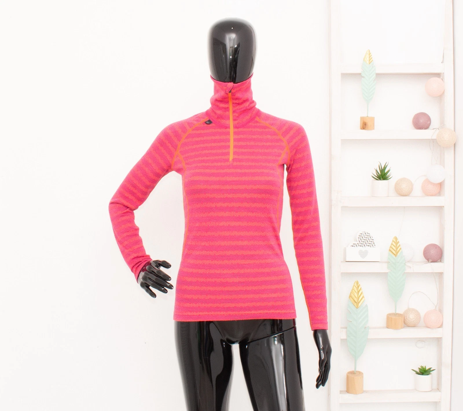 Ulvang Zip Merino Base Layer Top Long Sleeve 80% Wool Thermo Skiing Women's XS
Opens in a new window