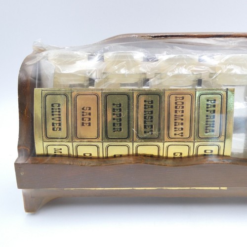 Wood Spice Rack 6 Clear Glass Spice Jars Shakers Labels New in Package - Bild 3 von 11