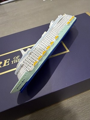 Royal Caribbean Allure of the Seas Cruise Ship Model Keychain 6  NEW