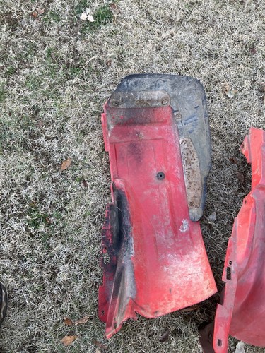 Honda Atc 200es Big Red Rear Fenders - Picture 9 of 9