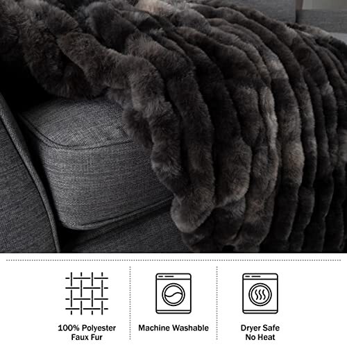 Oversized Ruched Faux Fur Blanket, 60x80-Inch Jacquard Faux Fur Queen-Size Th... - Picture 3 of 6