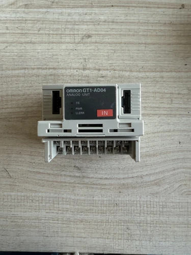 OMRON GT1-AD04 ANALOG UNIT